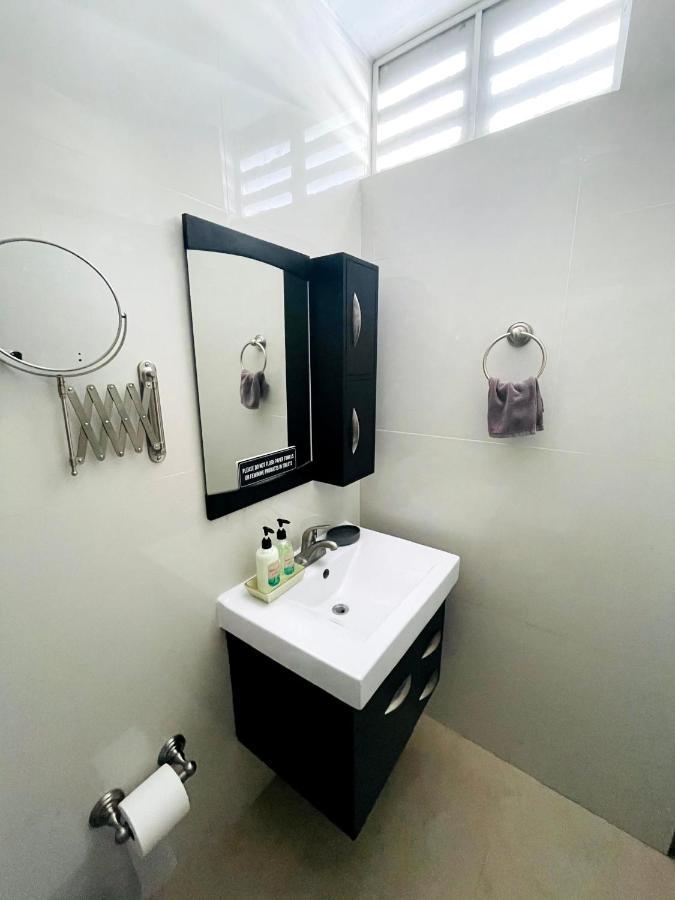 Cozy Studio Retreat With Private Parking And Free Laundry Ponce Εξωτερικό φωτογραφία